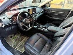 نيسان ألتيما